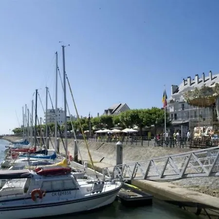 House Grande Maison Les Pieds Dans Le Sable * Pornichet